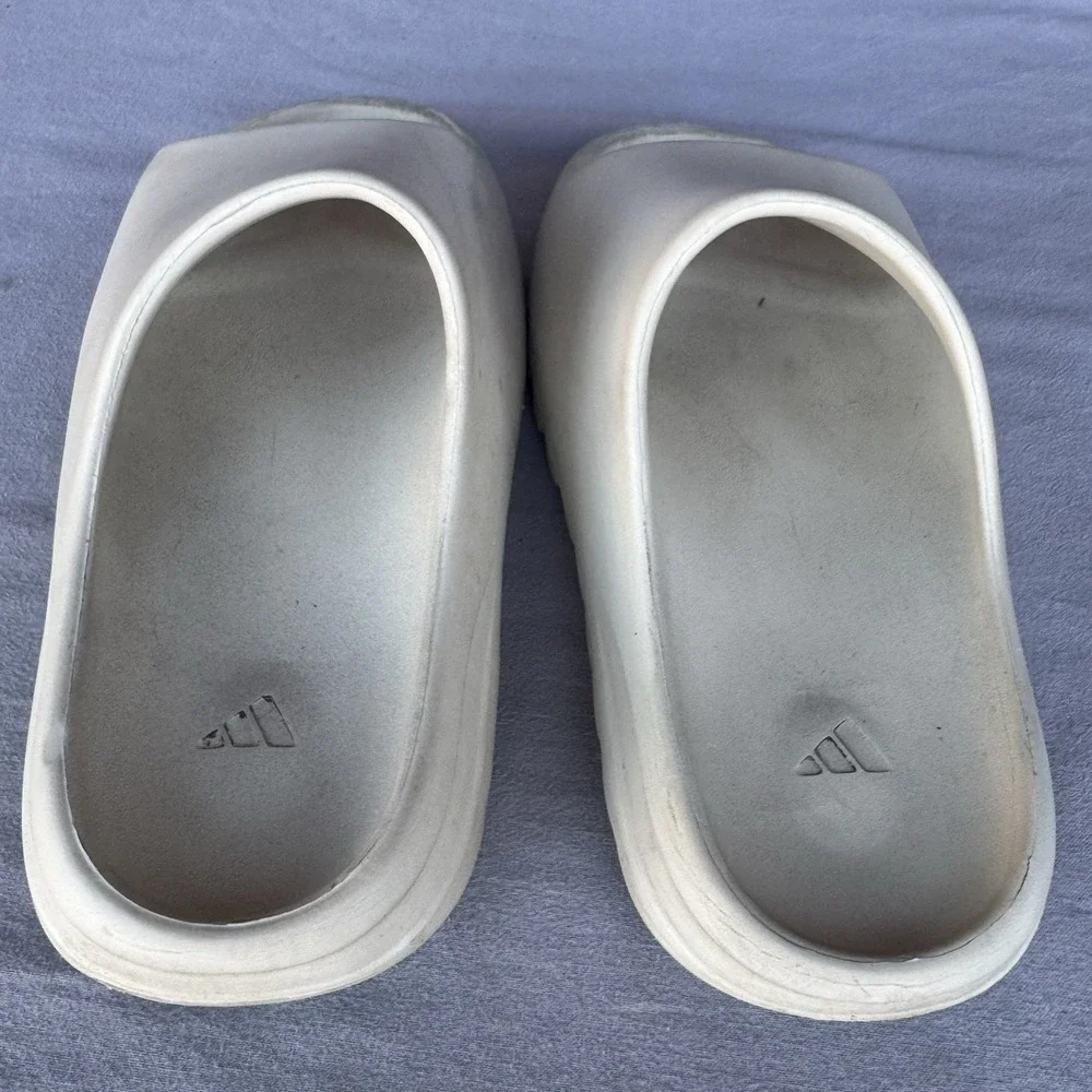 Size 6 - Adidas Yeezy Slide Bone Original Comfort Foam Sandals Slip-On‎